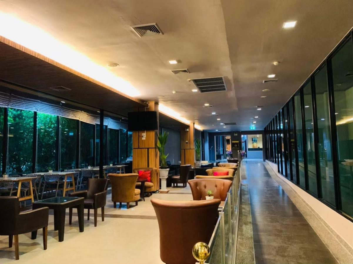 Mantra Varee Hotel Khon Kaen Exterior photo